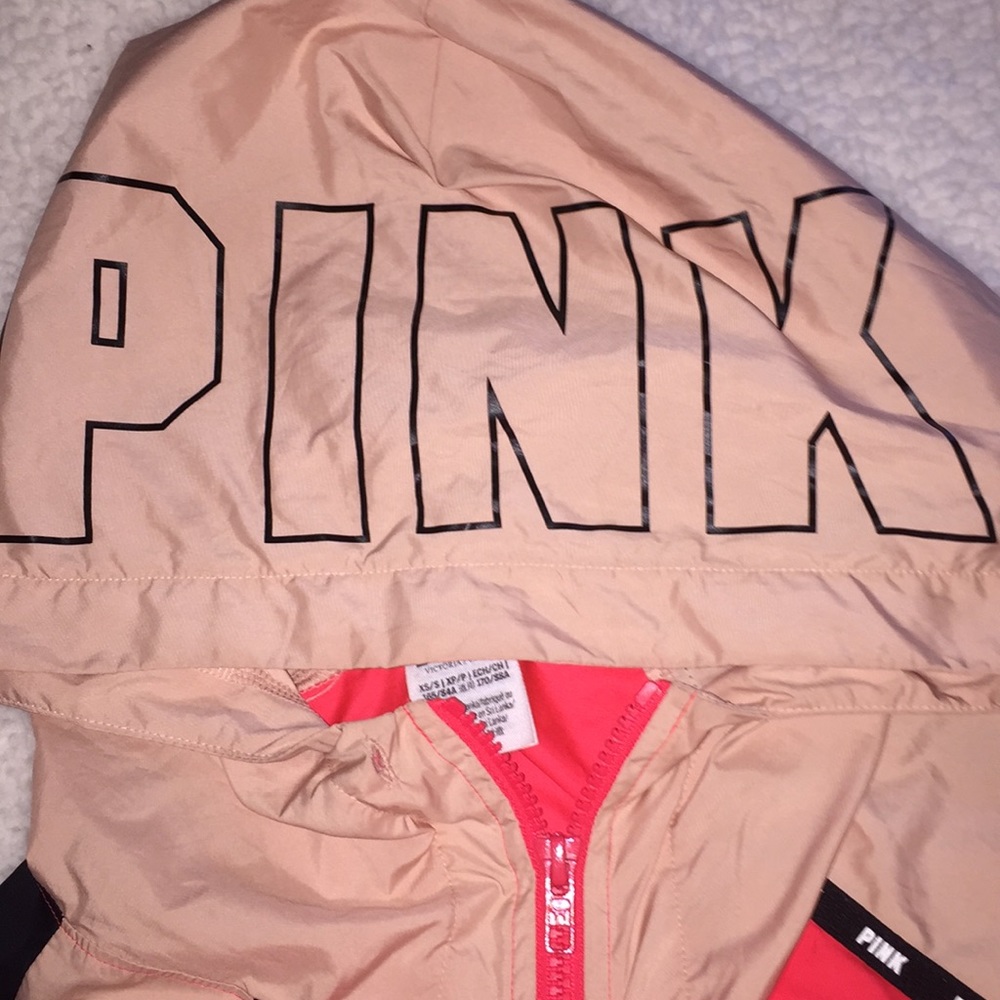 Pink wind jacket - Picture 3 of 4